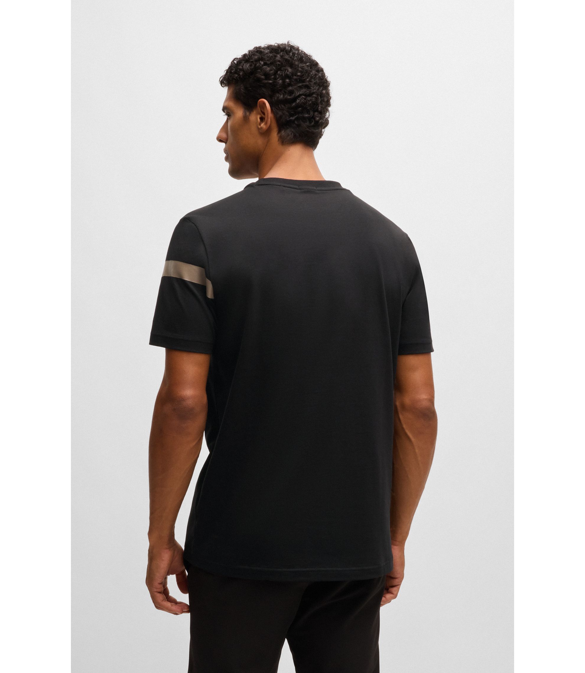 hbna50533523_002_360?wid=1980&