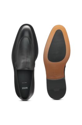 Leather loafers with apron toe, Black