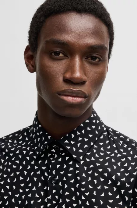 Slim-fit shirt in printed cotton poplin