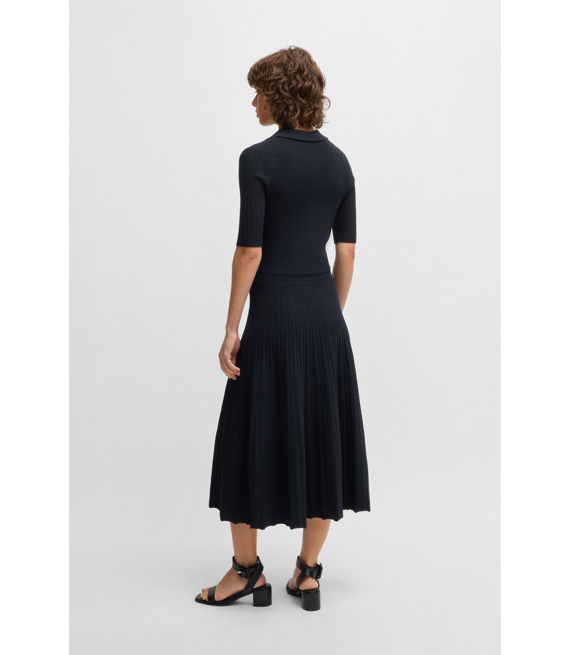 ワンピース BOSS Woman Dress Blue 50540848 404 BOSS - V-neck dress with ribbed structure - Dark Blue