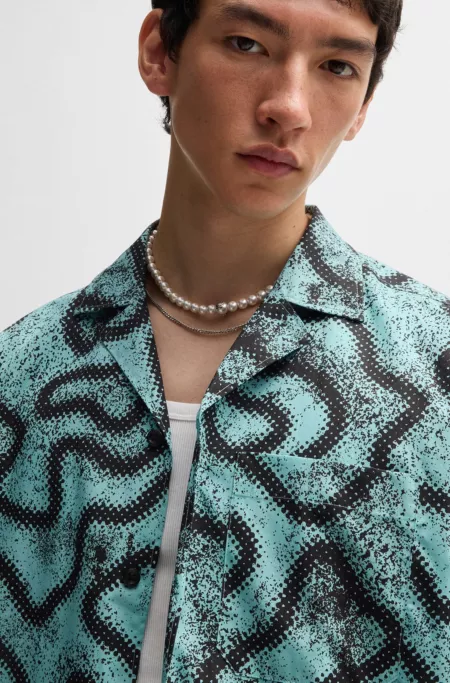 Relaxed-fit shirt in printed cotton poplin