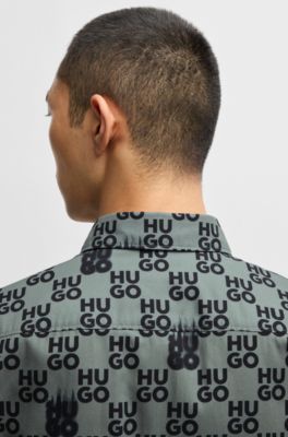 Camisa slim fit en popel&iacute;n de algod&oacute;n con estampado de temporada, Cal