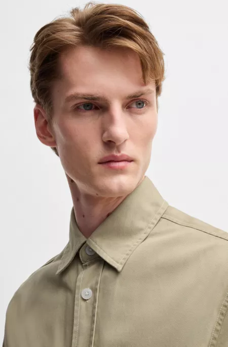 Relaxed-fit shirt in cotton twill