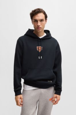 Sudadera BOSS x NFL en interlock con capucha y detalle especial de la marca, Bears