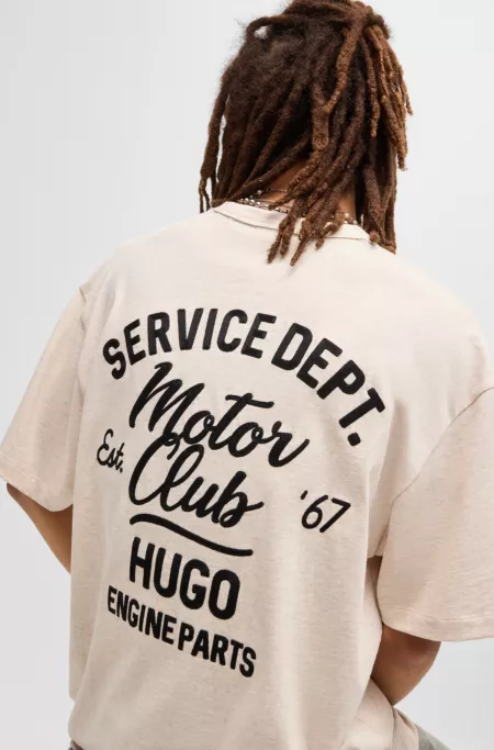 Loose-fit T-shirt in cotton with racing artwork