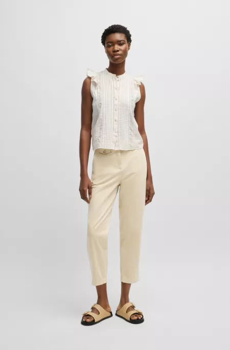 Casual chinos in stretch-cotton satin