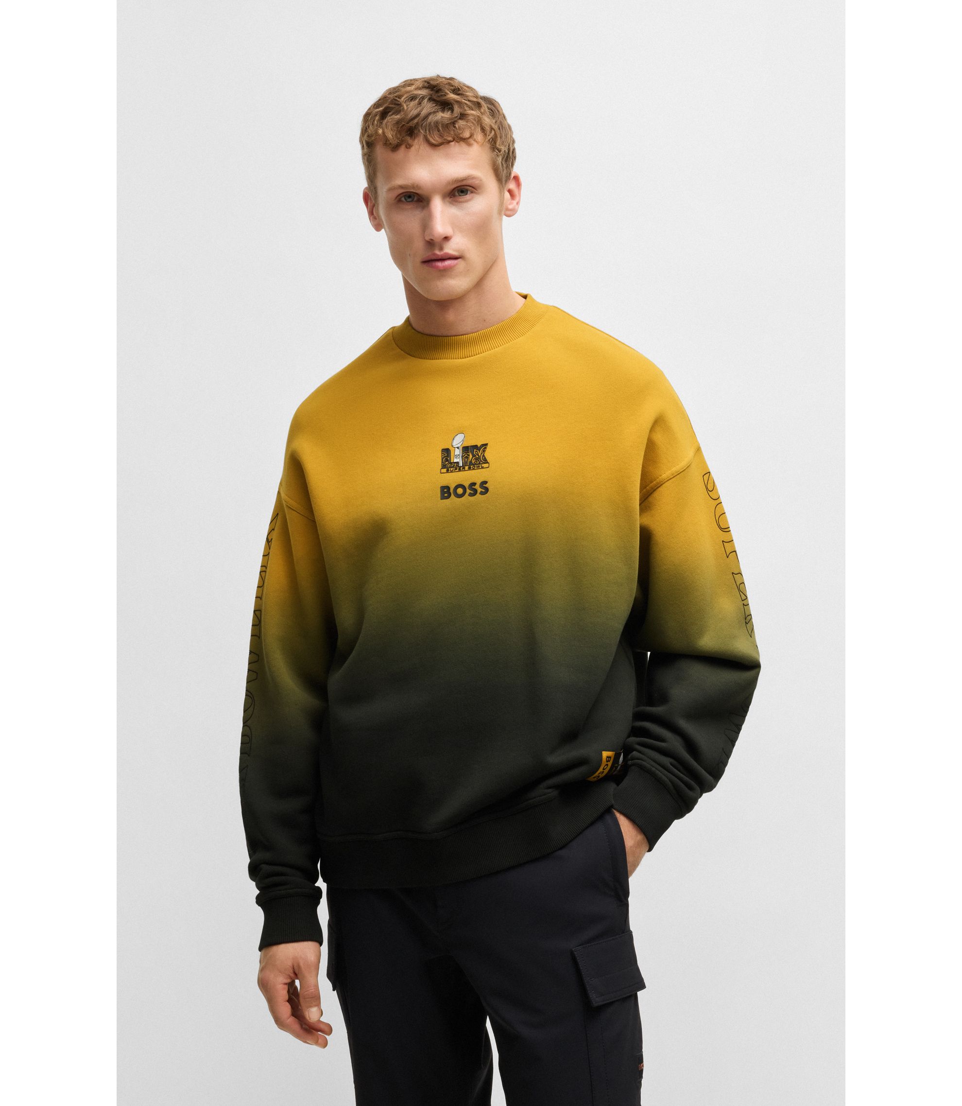 hbna50535100_714_350?wid=1980&