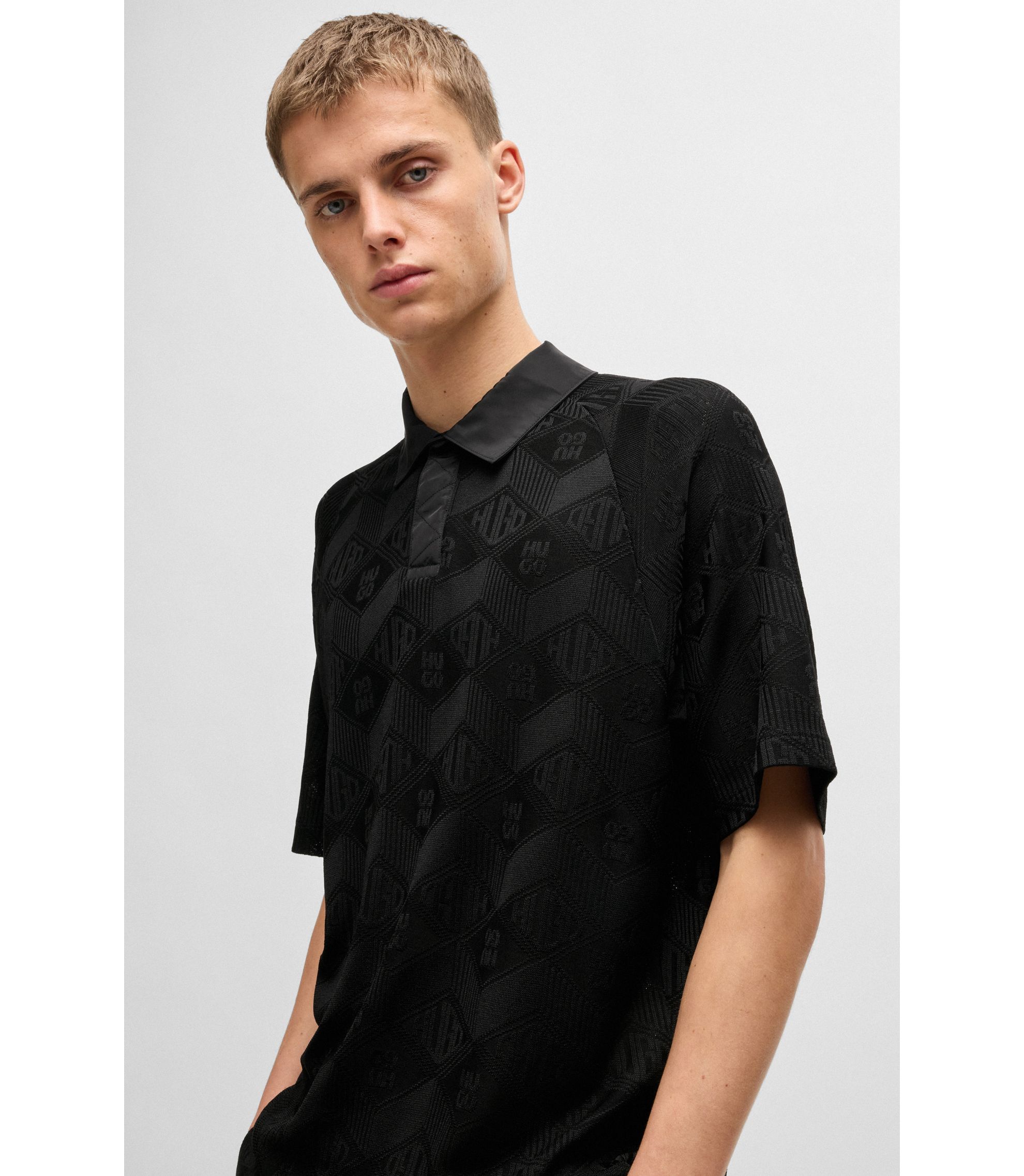 hbna50535150_001_340?wid=1980&