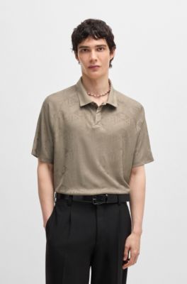 Polo &agrave; motif logot&eacute; avec patte de boutonnage contrastante, Marron