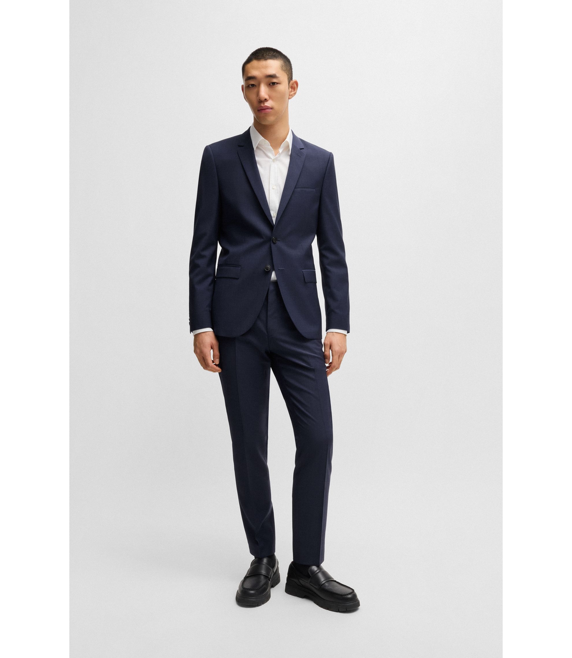 hbna50535448_405_300?wid=1980&