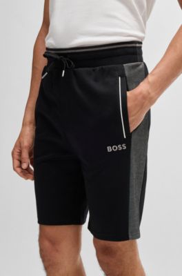 Shorts with contrast piping, Black