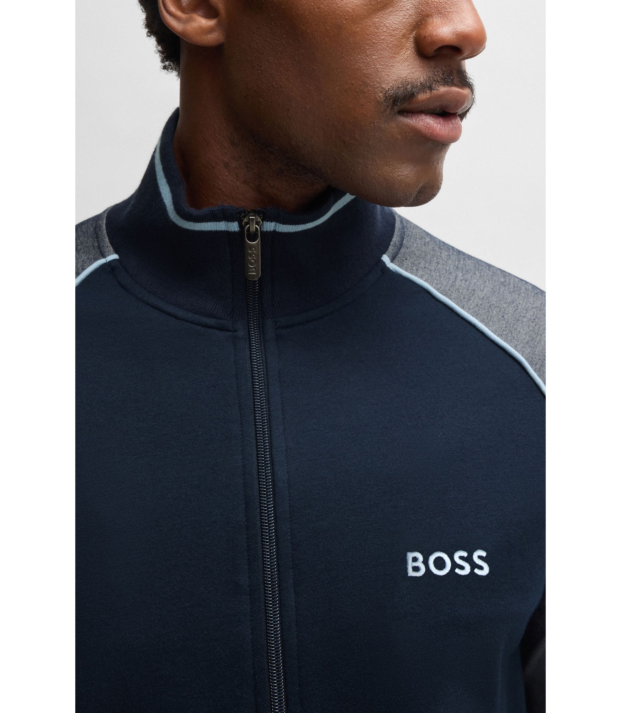 hbna50535851_403_340?wid=1980&