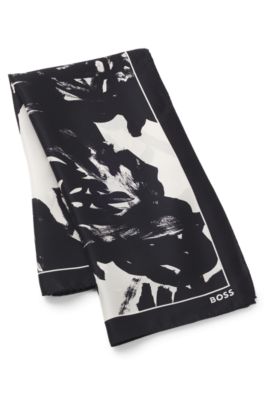 Monogram scarf in silk twill, Black
