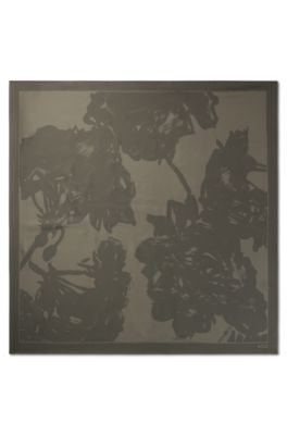 Foulard carr&eacute; confectionn&eacute; en Italie en twill de soie &agrave; imprim&eacute;, Vert sombre
