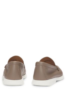 Logo-detail moccasins in tumbled leather, Beige