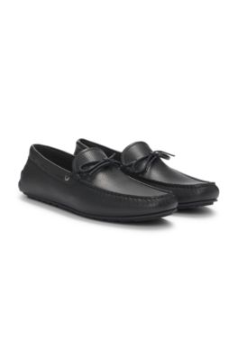 Grained-leather moccasins with driver sole, Black