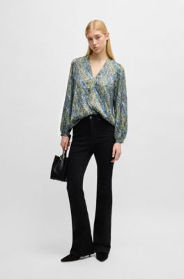 Regular-fit blouse with V neckline in printed satin, Patterned