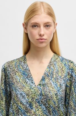 Regular-fit blouse with V neckline in printed satin, Patterned