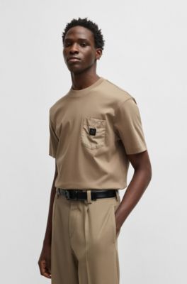 Camiseta de algod&oacute;n interlock con bolsillo en contraste, Marr&oacute;n