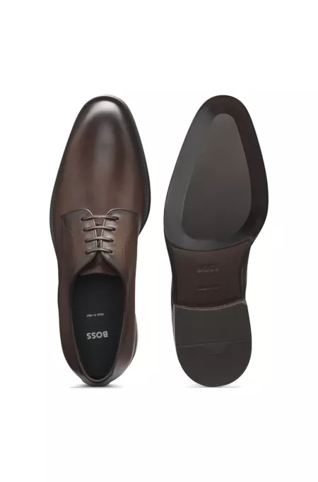 Stitching-detail Derby shoes in leather