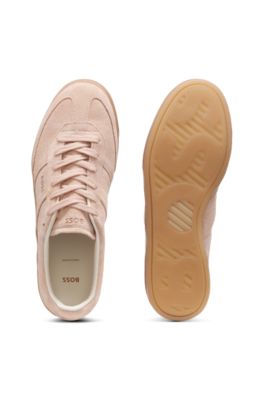 Baskets en cuir su&eacute;d&eacute; avec semelle en gomme, Rose clair