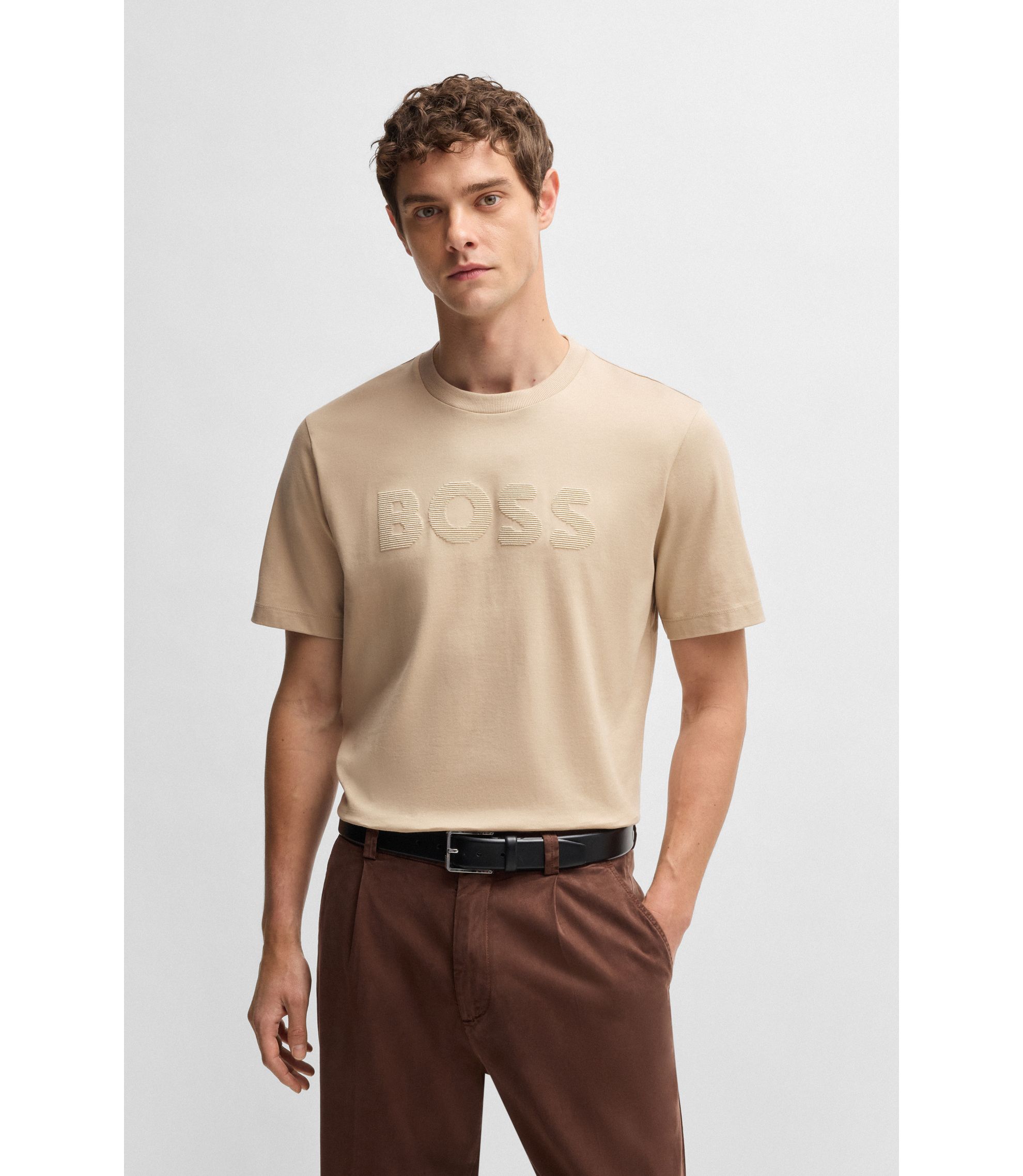 hbna50536796_275_350?wid=1980&