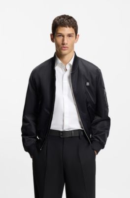 Cintur&oacute;n de piel con placa con logo en la trabilla, Negro