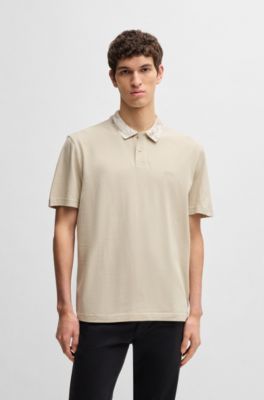 Polo relaxed fit de piqu&eacute; de algod&oacute;n con una ilustraci&oacute;n en el cuello, Beige claro