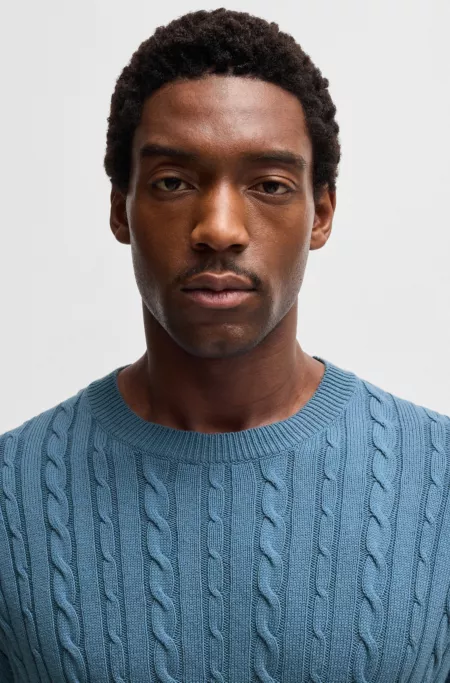 Relaxed-fit cable-knit sweater in cotton and cashmere