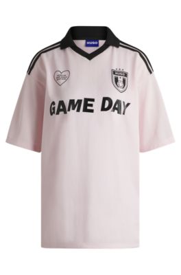 Football-inspired mesh T-shirt with Happy HUGO logo, light pink