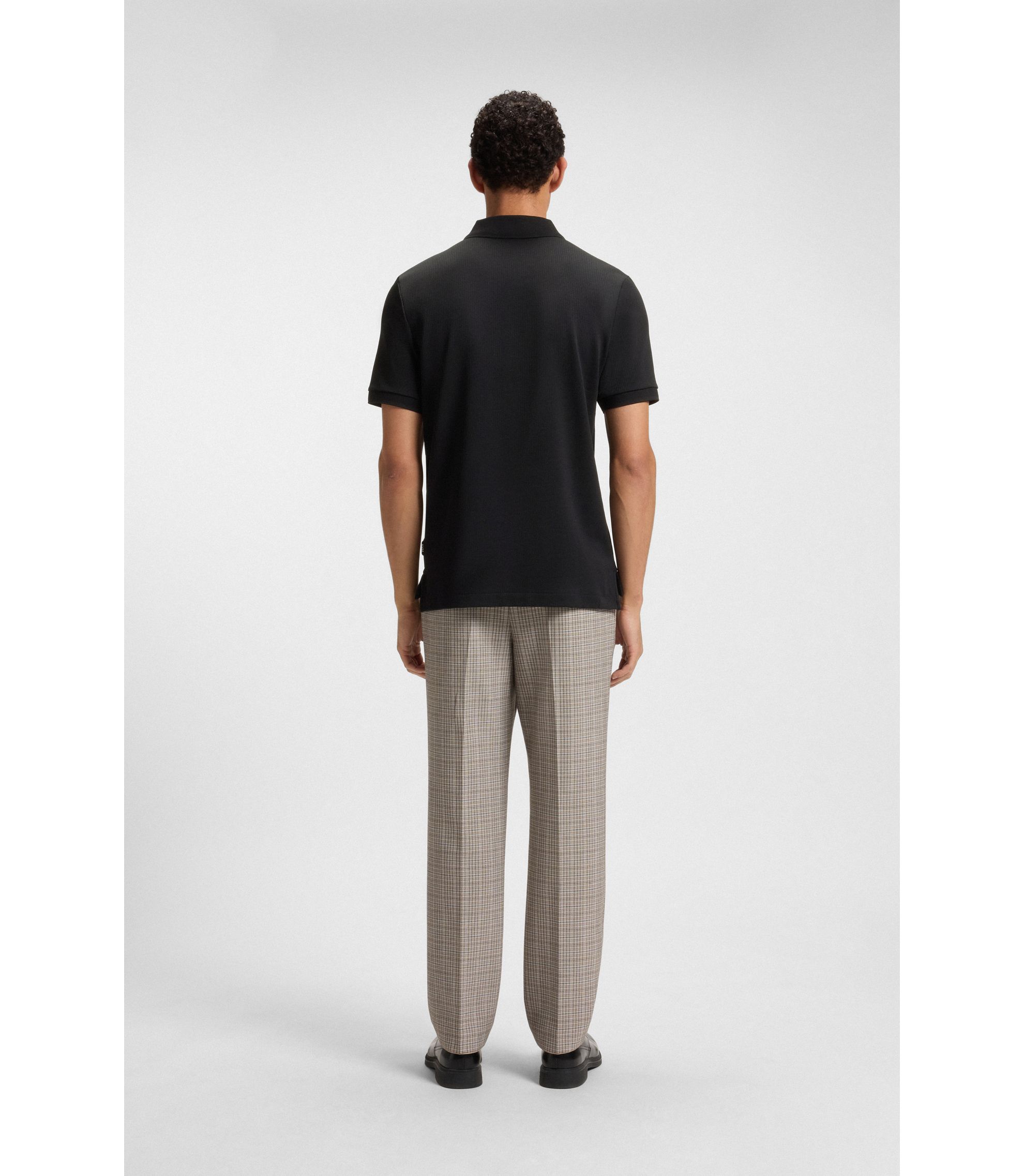 hbna50537494_001_360?wid=1980&