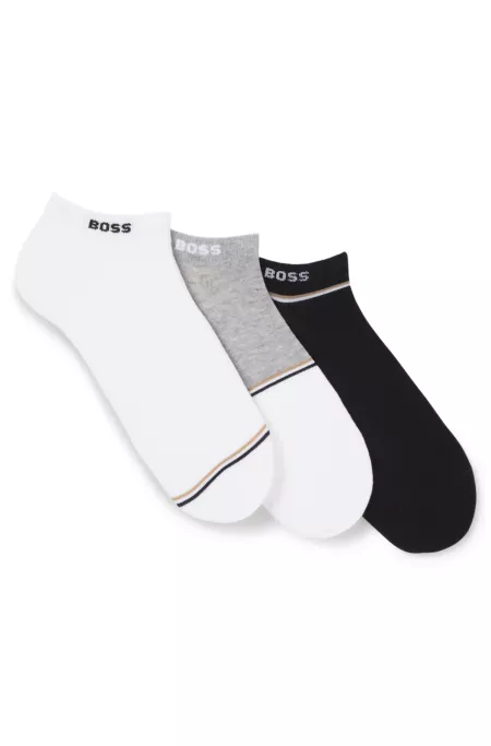 Three-pack of ankle-length socks