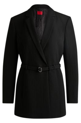 Blazer regular fit de sirsaca con cintur&oacute;n con hebilla, Negro