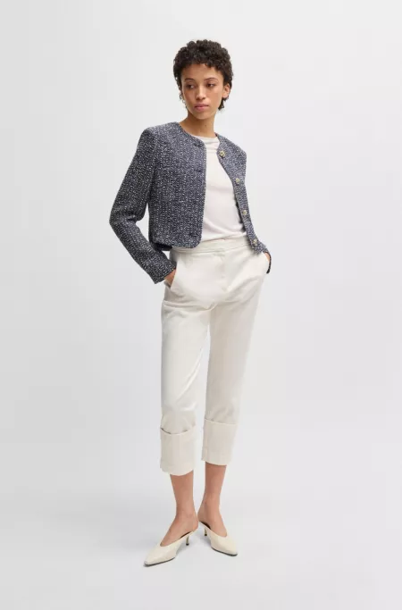 Sleeveless T-shirt with ribbed front