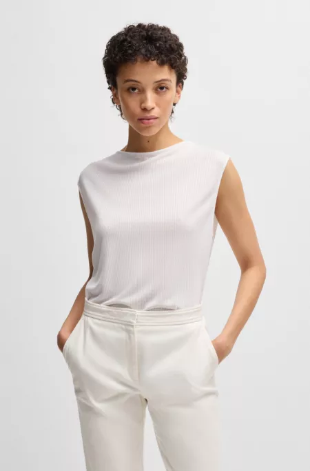 Sleeveless T-shirt with ribbed front
