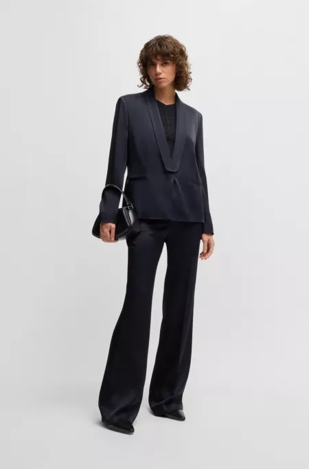 V-neck top with knitted structure