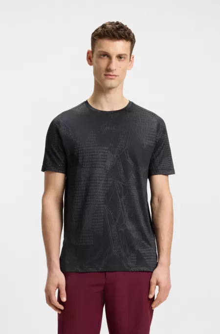 Active jacquard-pattern T-shirt with moisture management