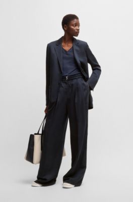 Relaxed-fit blazer with two-button closure