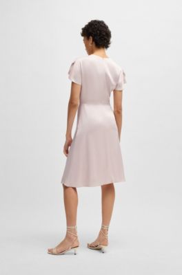 V-neck dress with gathered waistband, light pink