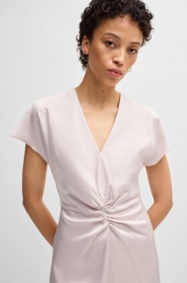 V-neck dress with gathered waistband, light pink
