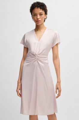 V-neck dress with gathered waistband, light pink