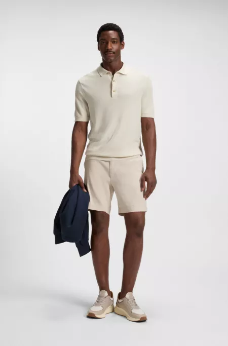Regular-fit shorts in a linen blend with drawcord