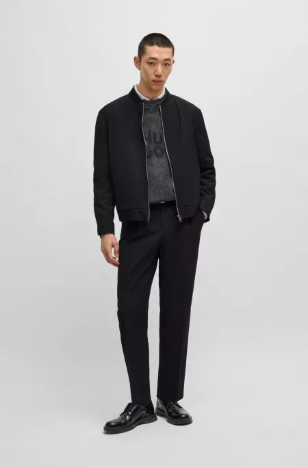 Modern-fit blazer in wrinkle-resistant seersucker