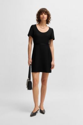 Vestido slim fit con detalle de cinta, Negro