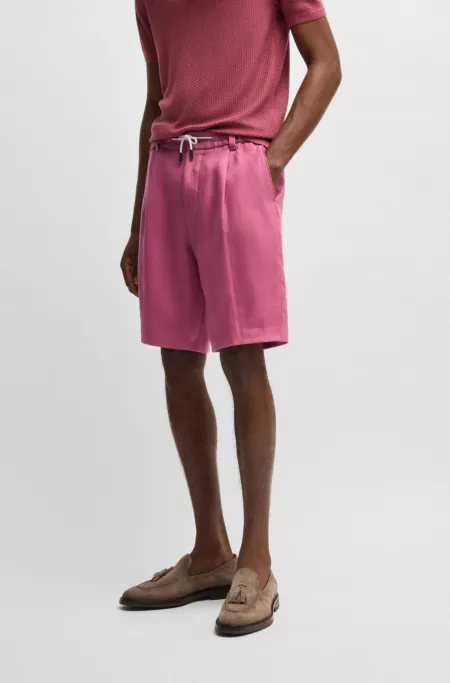 Tapered-fit shorts in wrinkle-resistant linen