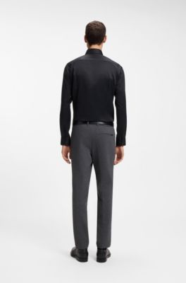 Camisa slim fit en sarga el&aacute;stica t&eacute;cnica, Negro