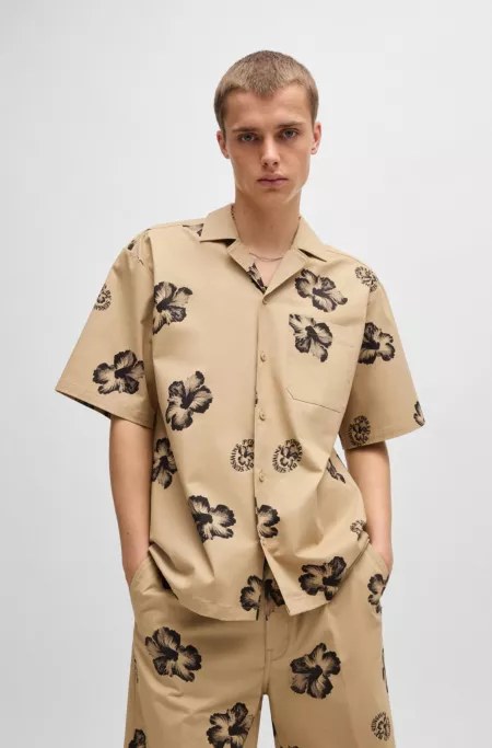 Relaxed-fit shirt in hibiscus-print stretch cotton