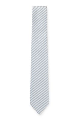 Cravate en soie italienne &agrave; rayures en diagonale, bleu clair