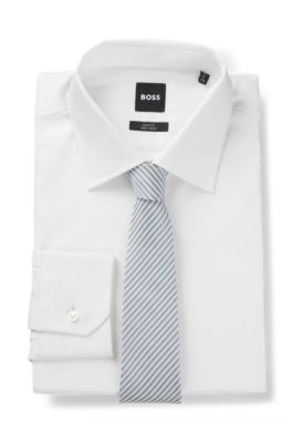 Cravate en soie italienne &agrave; rayures en diagonale, bleu clair