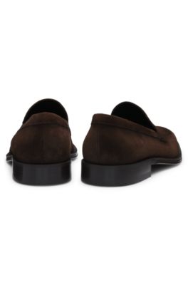 Mocasines de ante elaborados en Italia con ribete cl&aacute;sico, Marr&oacute;n oscuro